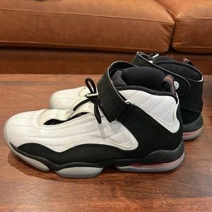 Nike Air Penny IV 4 True Red White Black Chicago 864018-101 Mens Size 11.5